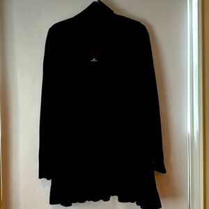 Black COURAGE.b sweater in wool/cashmere blend.